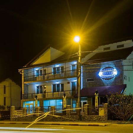 Hotel Raxand Residence Mioveni Exteriör bild